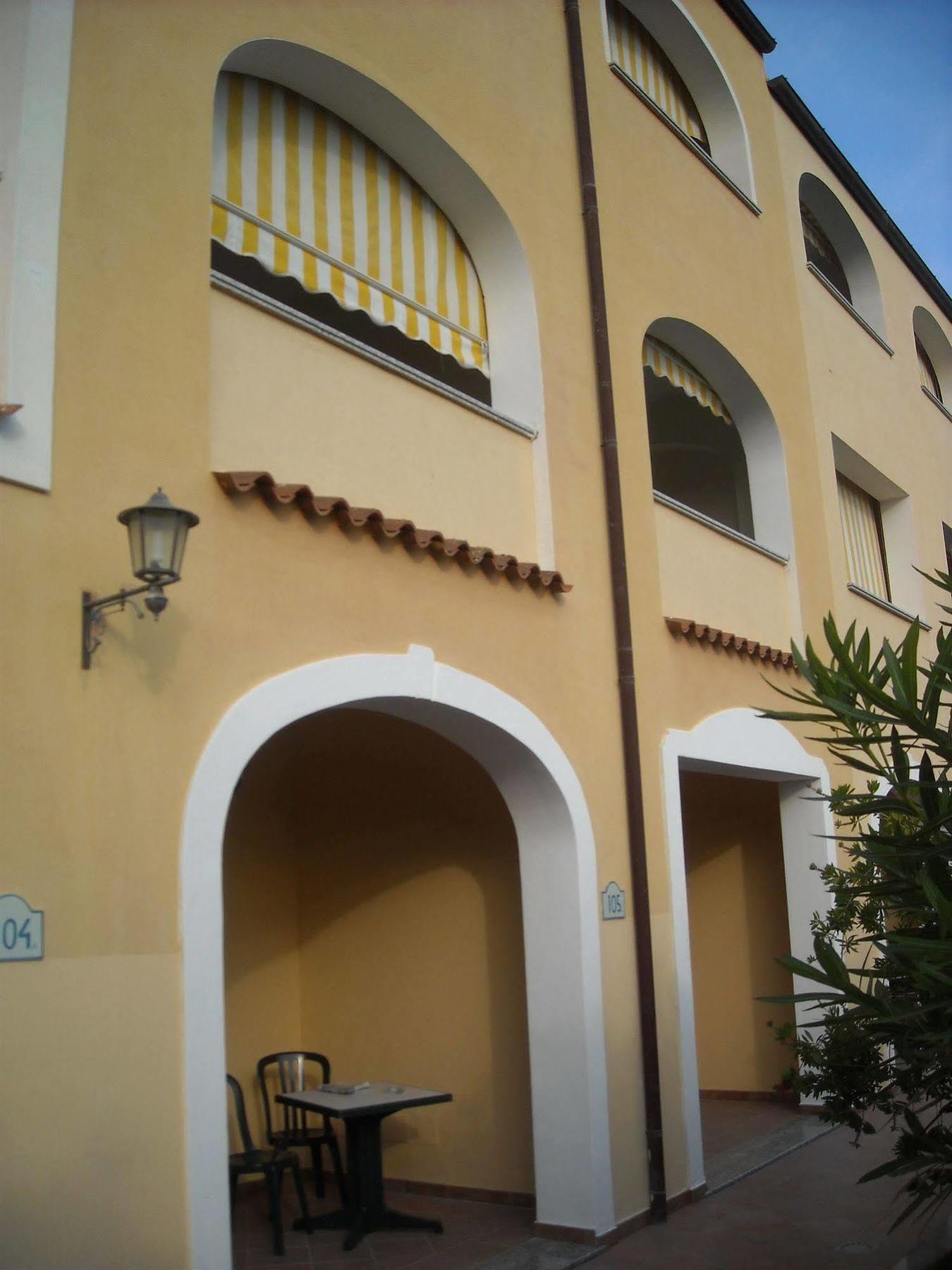 Residence Il Borgo Orosei Luaran gambar